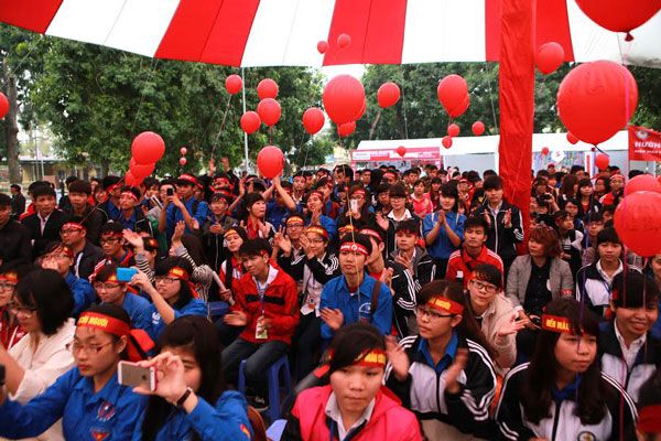 Hà Nội: Hàng nghìn sinh viên tham gia hiến máu ngày Chủ Nhật đỏ 6