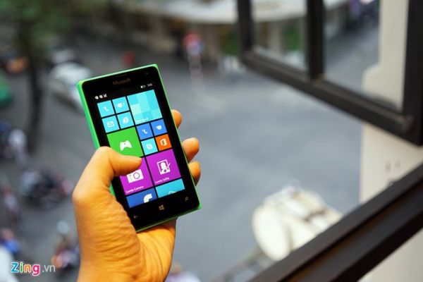 Mở hộp Lumia 435 - điện thoại Windows Phone rẻ nhất VN 5