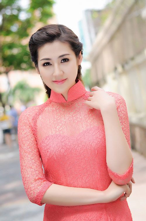 Top 7 sao Việt sở hữu tóc mái đánh phồng đẹp nhất 36