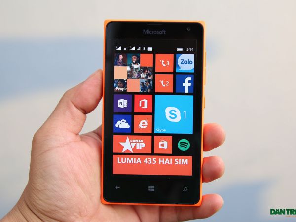 Đập hộp Lumia 435 - smartphone rẻ nhất hiện nay của Microsoft 8