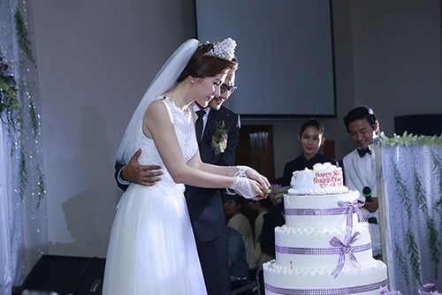 Vợ chồng Huỳnh Đông khóc nức nở trong tiệc cưới 45