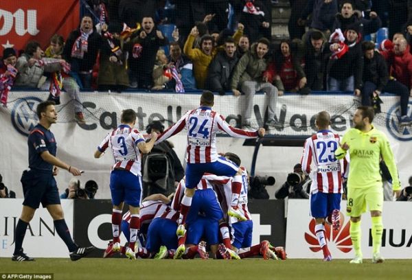 Torres ghi bàn siêu tốc, Atletico vẫn thua Barca 2-3 4