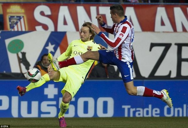 Torres ghi bàn siêu tốc, Atletico vẫn thua Barca 2-3