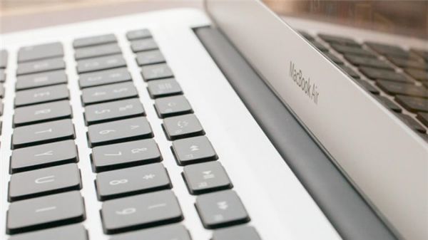 Thủ thuật độc đáo kéo dài thời lượng pin trên MacBook 4
