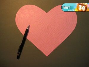 Cách làm thiệp Valentine với lời yêu được giấu kín 3