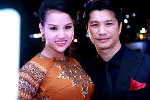 Bebe Phạm đẹp "tròn trịa" bên Dustin Nguyễn sau khi cưới 9