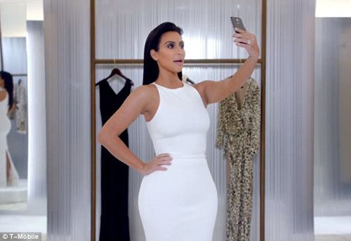 Kim Kardashian tiết lộ bí quyết chụp ảnh "tự sướng" 3