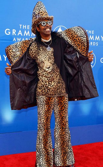 Trang phục xấu của sao tại các lễ trao giải Grammy 6
