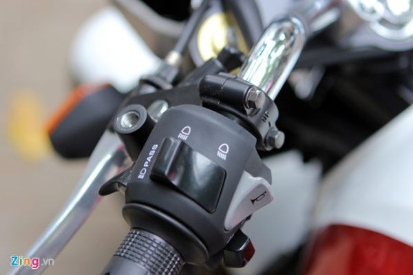 Cận cảnh Honda CB400 Super Four giá hơn 300 triệu tại Hà Nội 4