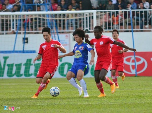 Cần Thơ 0-0 HAGL: Công Phượng bị kèm chặt 15