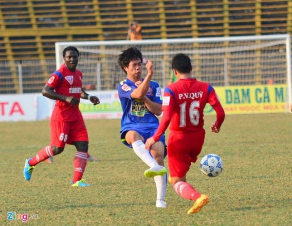 Cần Thơ 3-0 HAGL: Văn Thắng lập hat-trick 4