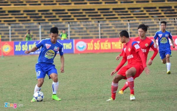 Cần Thơ 3-0 HAGL: Văn Thắng lập hat-trick 6