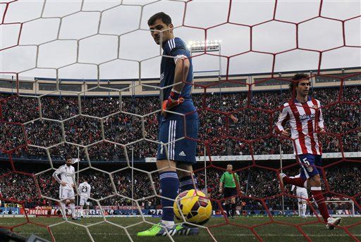 Real Madrid thua đậm Atletico: “Kền kền” gãy cánh 3