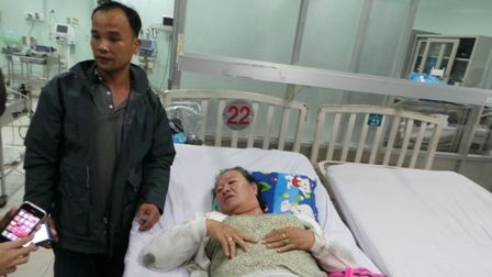 Ô tô tông 11 người bị thương đang đi đón ca sĩ Hồ Ngọc Hà 5
