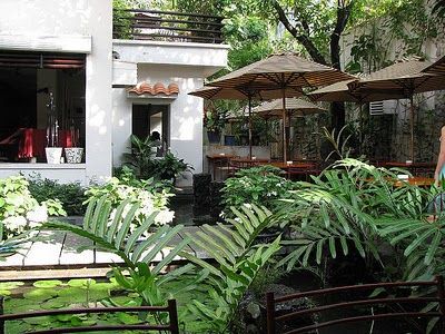 Những quán cafe vườn ở Sài Gòn không nên bỏ qua 3