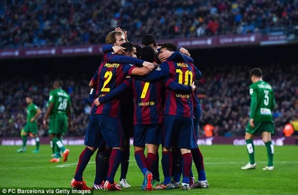 Messi có hat-trick, Barca lập kỷ lục thắng liên tiếp 11 trận 9