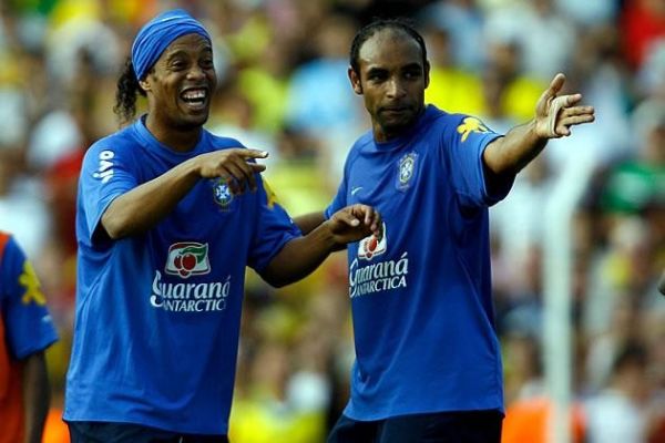 10 nhận xét đáng chú ý của cầu thủ và HLV về Ronaldinho 2