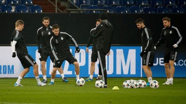Ronaldo sẵn sàng cùng Real chinh phục Schalke tại Cúp C1 11