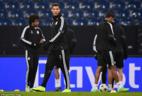 Ronaldo sẵn sàng cùng Real chinh phục Schalke tại Cúp C1 6