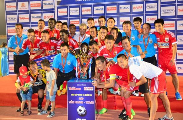 Những chuyện mê tín độc, lạ tại V.League 2