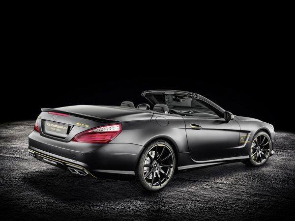 Mercedes-Benz SL63 AMG - Món quà cho nhà vô địch 4