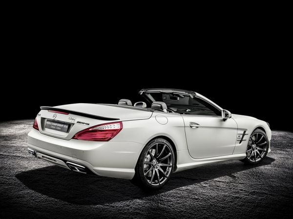 Mercedes-Benz SL63 AMG - Món quà cho nhà vô địch 8