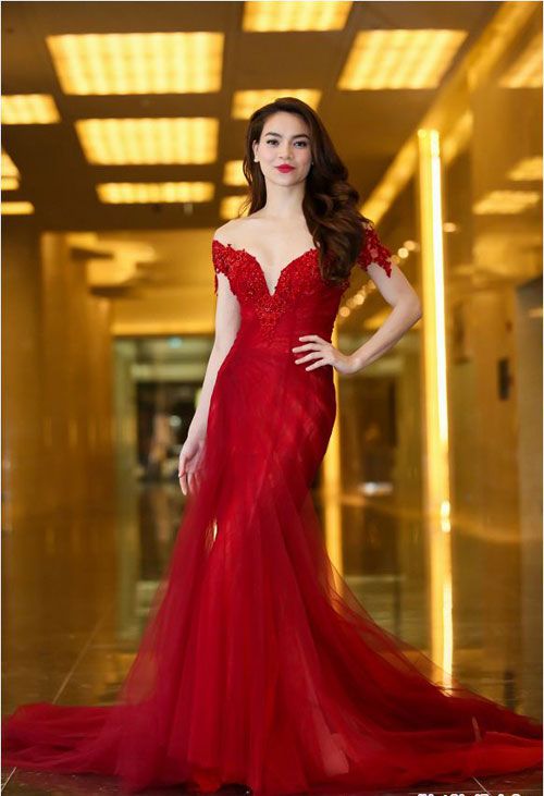 Đầu năm, sao Việt nô nức diện váy đỏ để lấy may 51