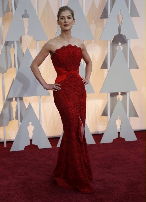 Những bộ váy đẹp nhất trên thảm đỏ Oscar 2015 9