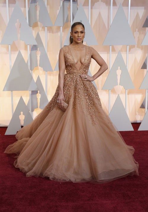 Những bộ váy đẹp nhất trên thảm đỏ Oscar 2015 13