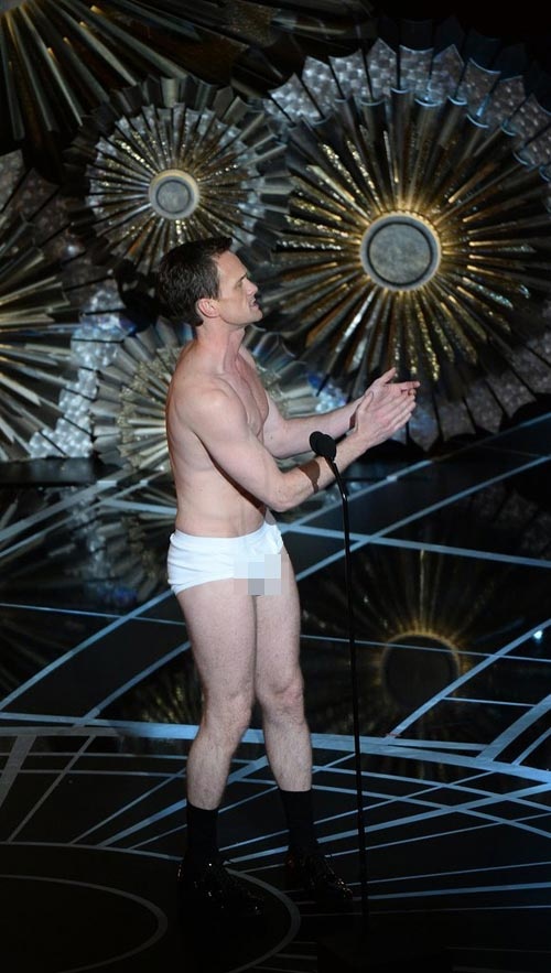 Những khoảnh khắc hài hước ấn tượng tại Oscar 2015 27
