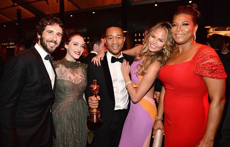 John Legend ăn mừng chiến thắng Oscar bên vợ đẹp 5