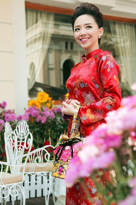 Top 10 sao Việt mặc đẹp du xuân trong dịp Tết 8