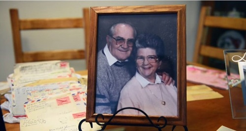 Cặp vợ chồng kết hôn 67 năm, qua đời cách nhau 5h 3