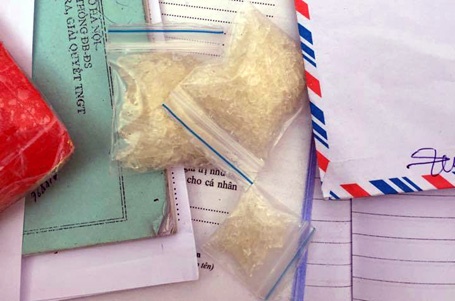 Hà Nội: Nam thanh niên giấu ma túy trong phong bao lì xì 2