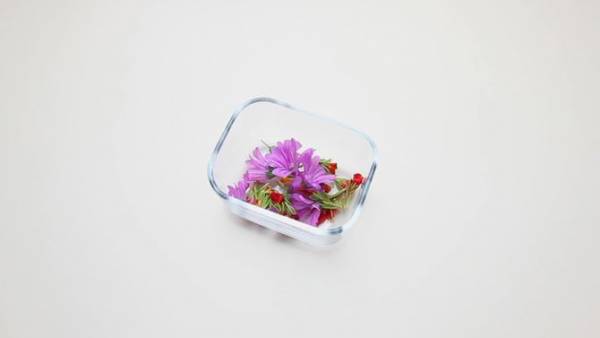 Những cách đơn giản để có một lọ nước hoa handmade 3