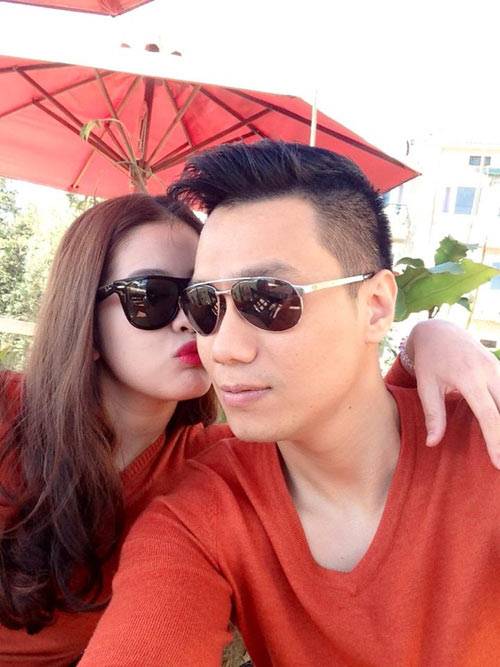 Việt Anh "Chạy án" thắm thiết bên bạn gái xinh đẹp 15