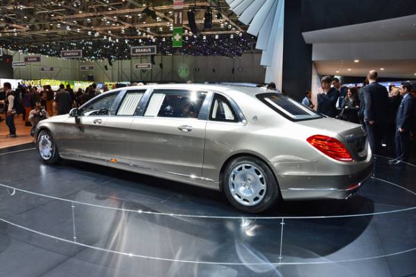 Mercedes trình làng xe đắt hơn Rolls-Royce 6