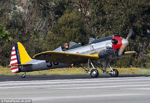 Nam tài tử Harrison Ford gặp tai nạn máy bay 18