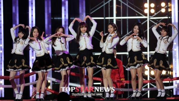 11 nhóm Kpop không chọn nổi gương mặt đại diện 6