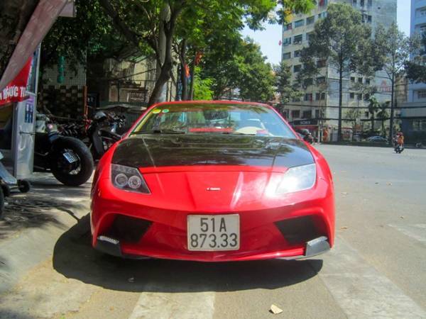 Pontiac Fiero GT độ phong cách Ferrari ở Việt Nam 3