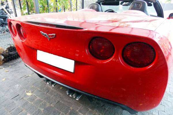 Cận cảnh xe thể thao Chevrolet Corvette C6 hiếm tại Sài Gòn 5