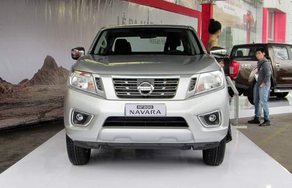 Nissan Navara phiên bản mới có giá từ 645 triệu đồng 5