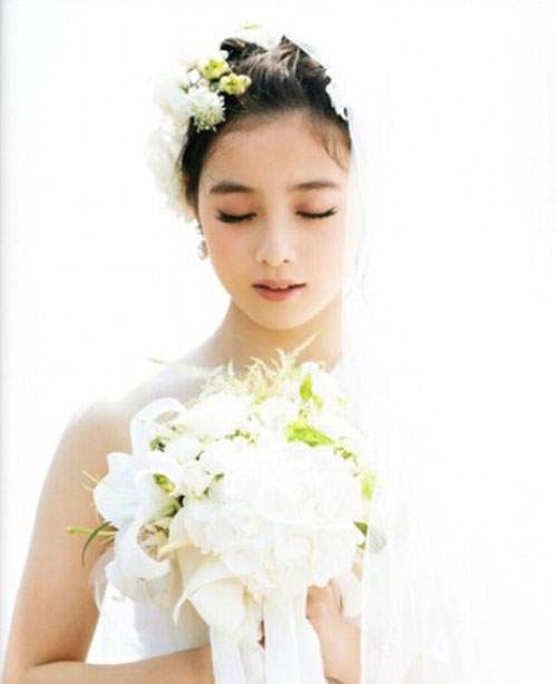 Cô dâu Nhật Bản 16 tuổi xinh đẹp gây "sốt" mạng 36