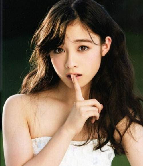 Cô dâu Nhật Bản 16 tuổi xinh đẹp gây "sốt" mạng 27
