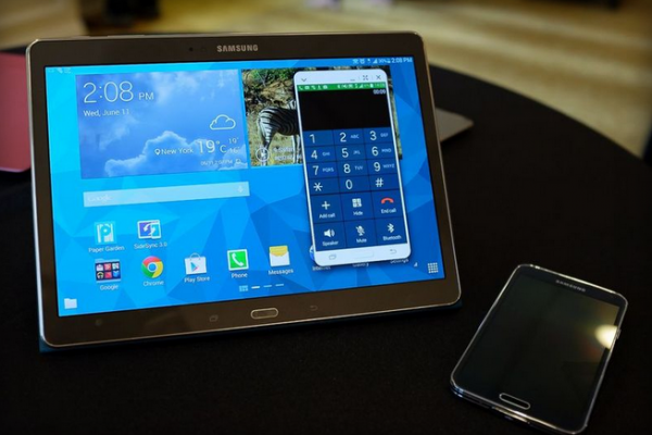 BlackBerry ra mắt tablet mới dựa trên Galaxy Tab S 10.5