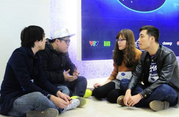 Đôi tình nhân gây ấn tượng tại vòng sơ tuyển Vietnam Idol 9
