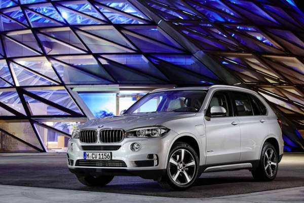 BMW X5 thêm phiên bản hybrid sạc điện 10
