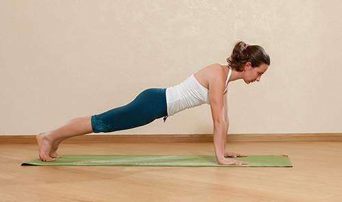 10 bài tập yoga giúp vòng eo săn chắc 2