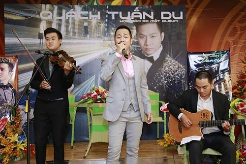 Việt Trinh, Quang Lê ủng hộ Quách Tuấn Du hát nhạc sến 9