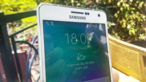 Samsung Galaxy A7 - smartphone mảnh mai nhưng mạnh mẽ 4